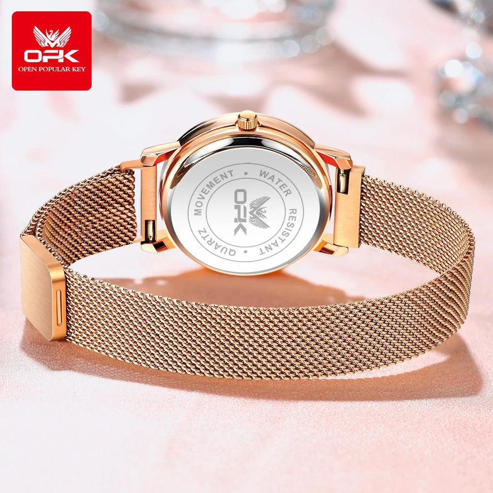 Women’s Elegant Mesh Strap Quartz Watch