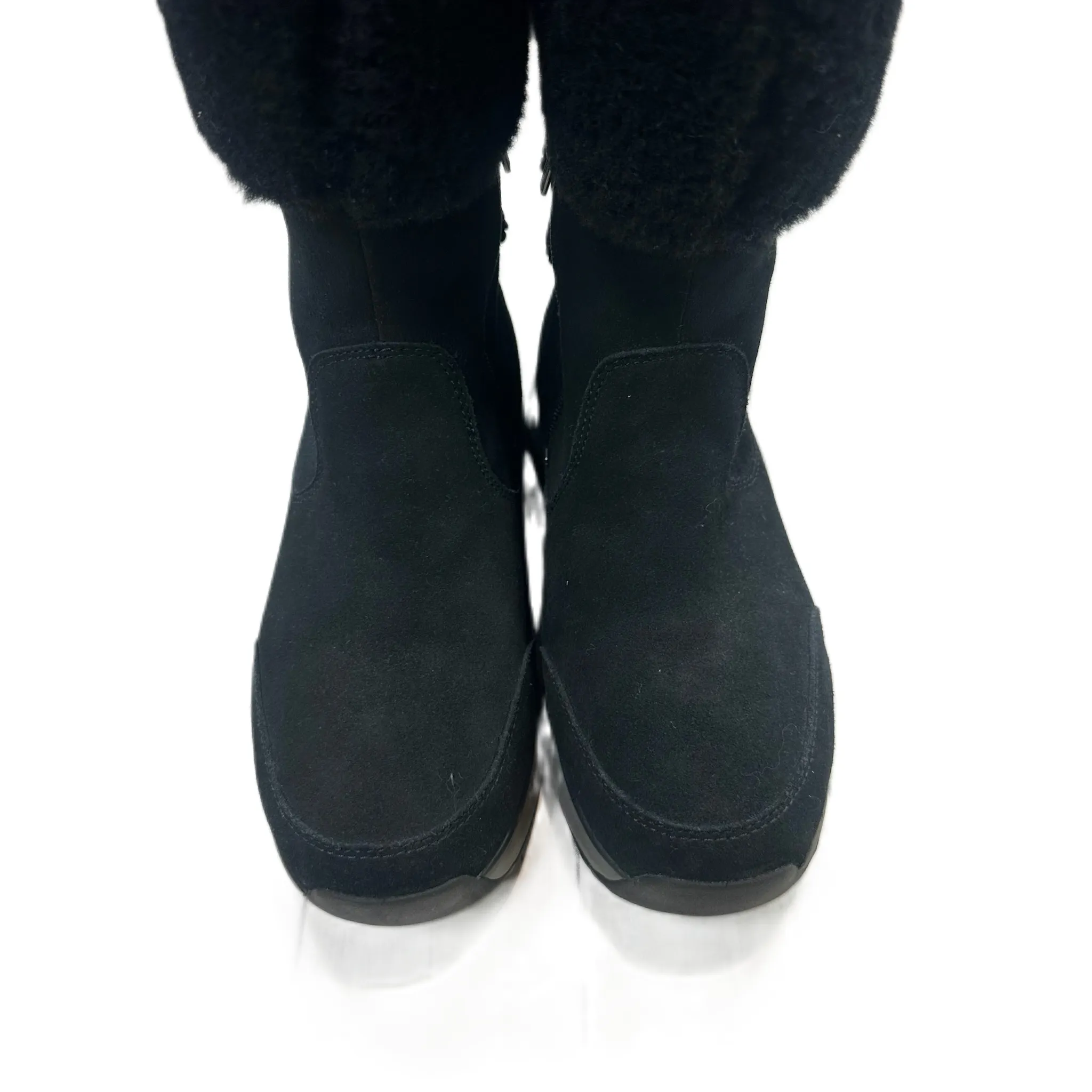 Boots Designer By Ugg In Black, Size: 9