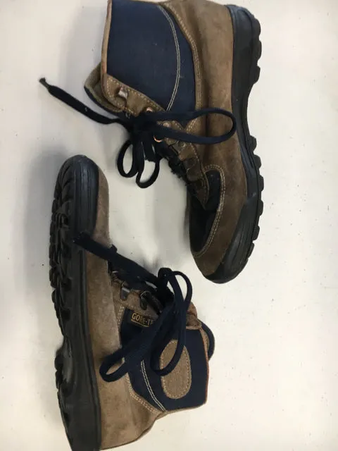 Vasque Size 8 Used Hiking Boots