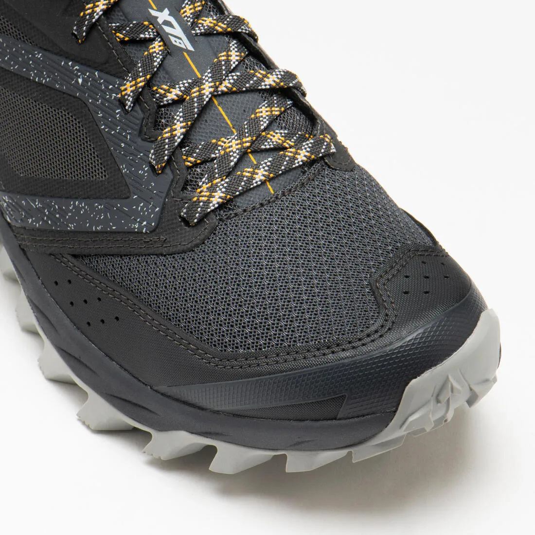 XT8 men's trail running shoes